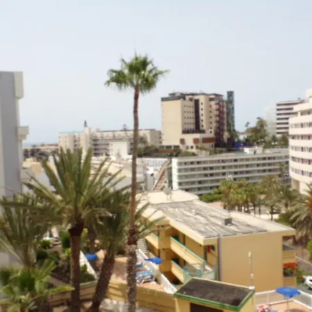 Juncos 403 * Playa del Ingles (Gran Canaria)